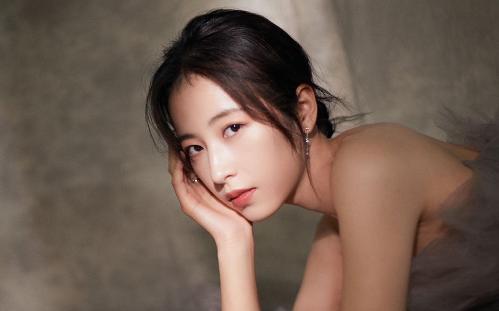 巴黎圣日耳曼大胜马赛,梅西内切破门技惊四座,巴黎圣日耳曼官宣梅西加盟