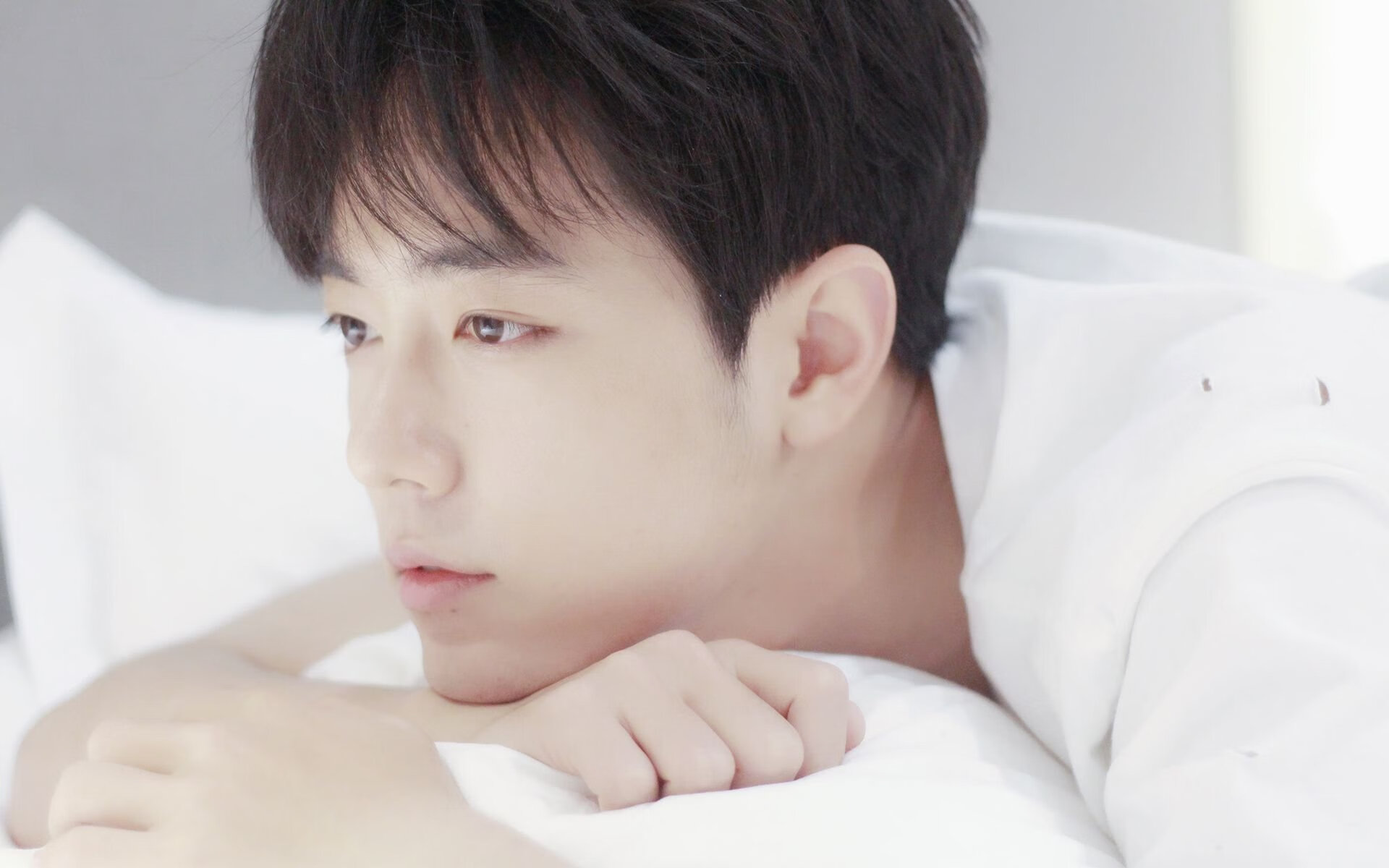 爱游戏平台-诺里奇城锋线有力，黄蜂军团全力提升排名，黄蜂队的罗齐尔