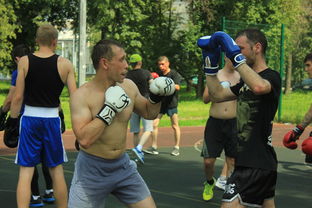 爱游戏官方-英超球队体能监测技术辅助个性化训练调整实践，英超身体素质最好的球员