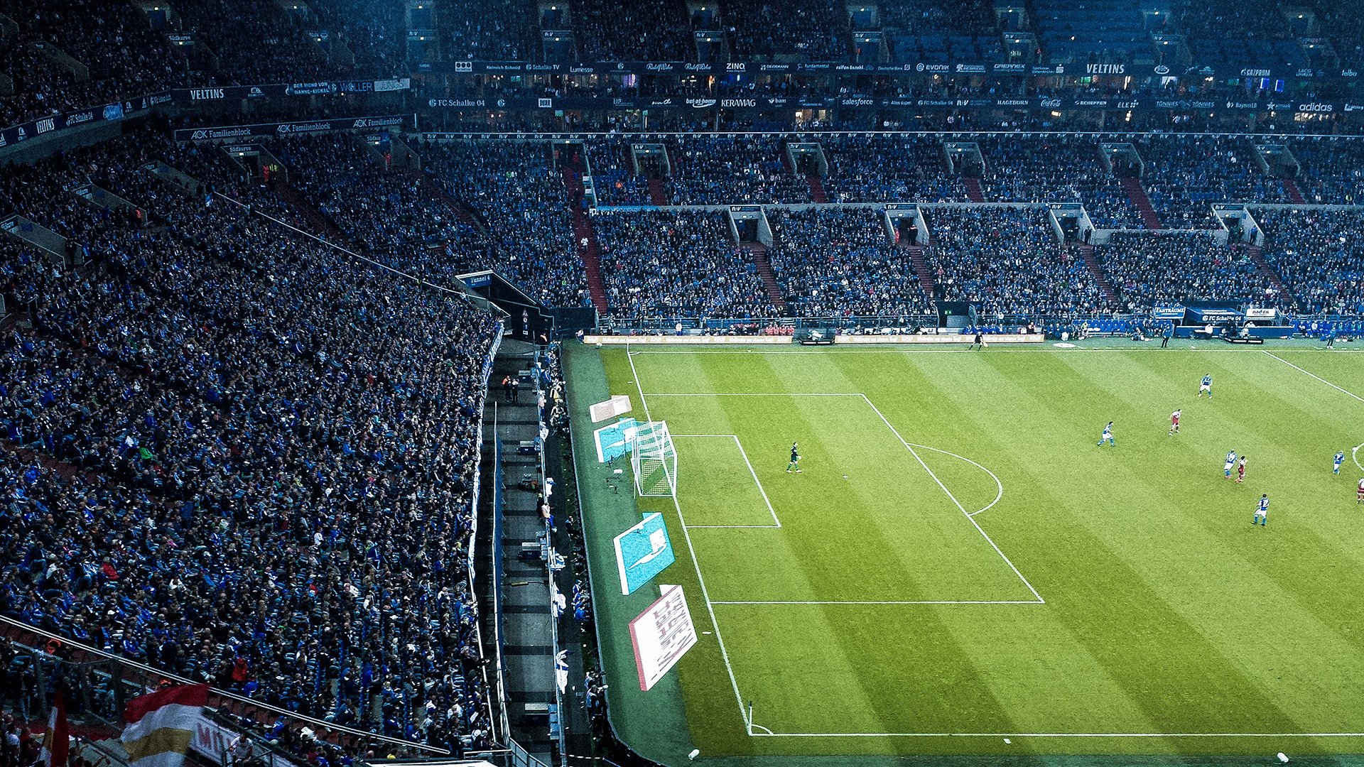 _世界杯足球赛：爆冷门不断引发热议_，世界杯爆冷赛事